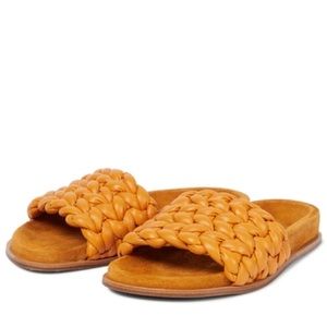 NWT Chloé Braided Slides